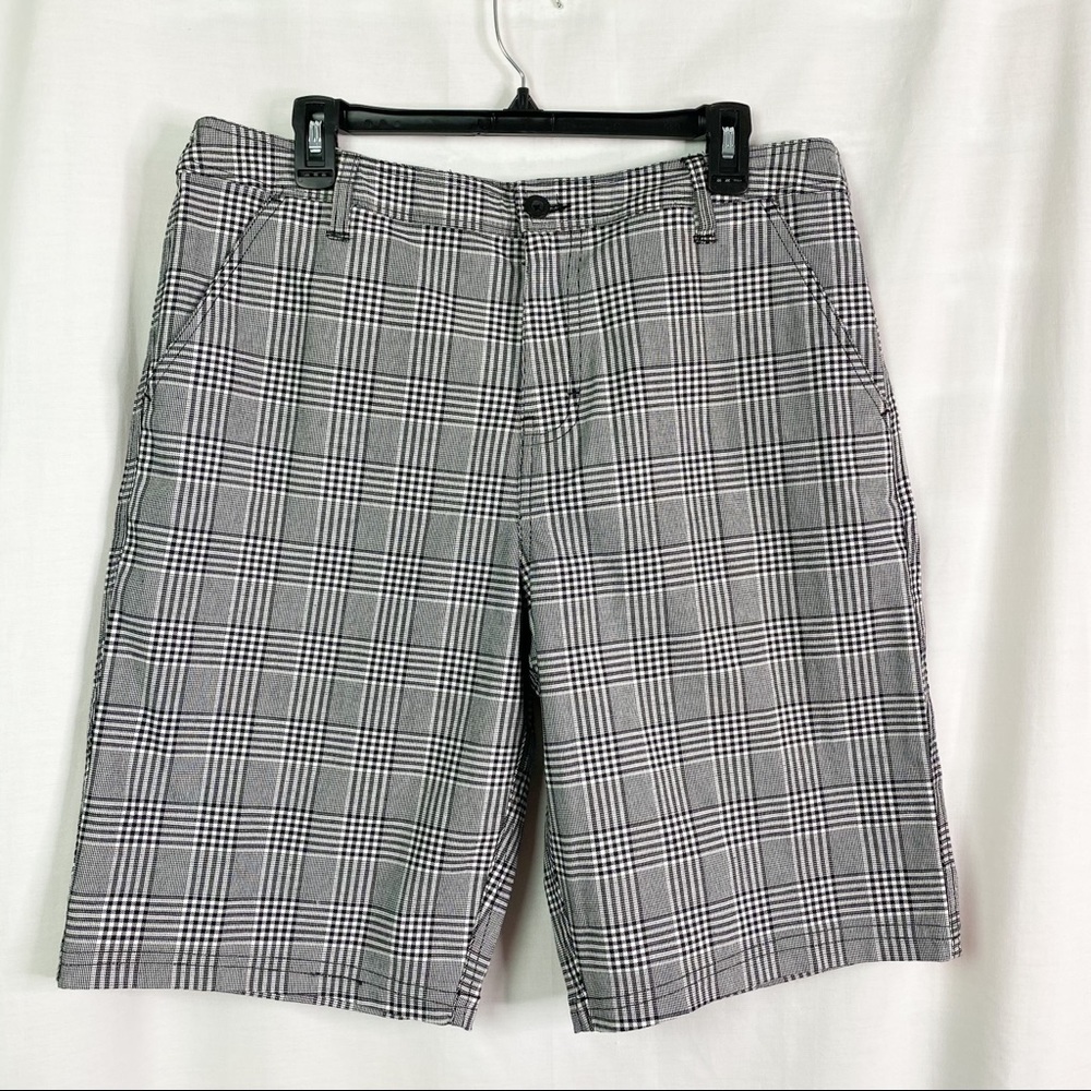 Zumies Empyre Relaxed Stretch Black White Plaid Shorts 34 NEW